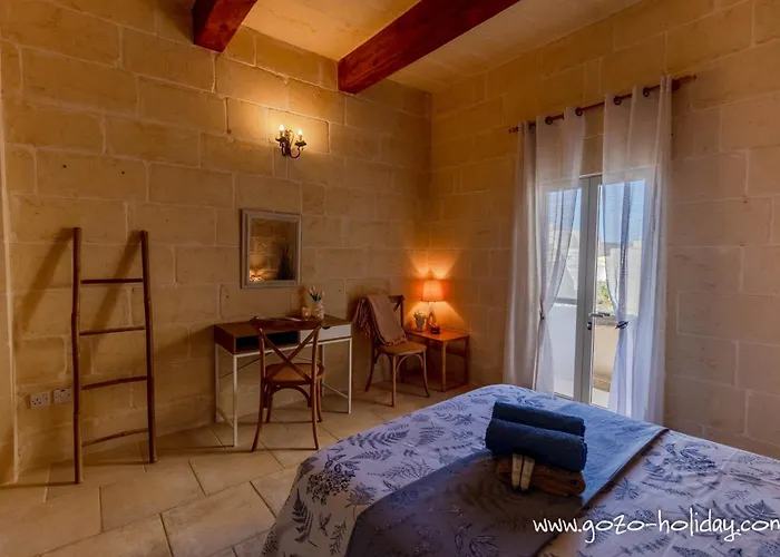 Tal Fjuri בית נופש *